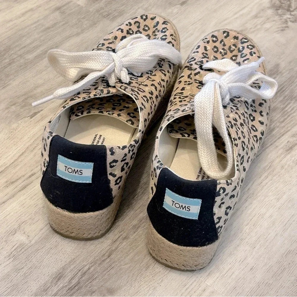 Women’s Toms Cheetah Cassiah Canvas Laceup Espadrilles Platform Sneakers 9.5 - Picture 3 of 6